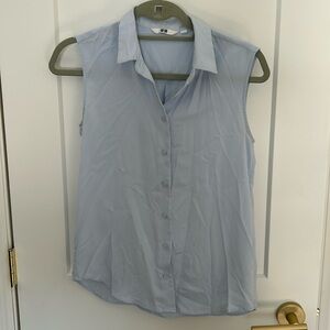 Uniqlo Sleeveless Button Up